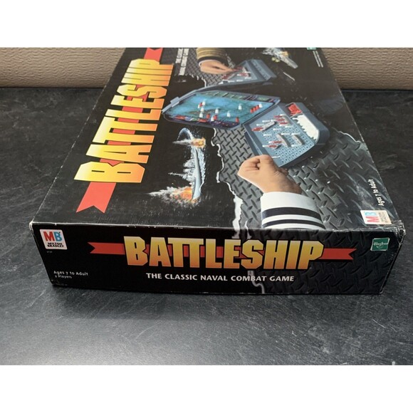 Vintage 1998 Battleship Game The Classic Naval Combat Game Milton Bradley Hasbro - Picture 11 of 14